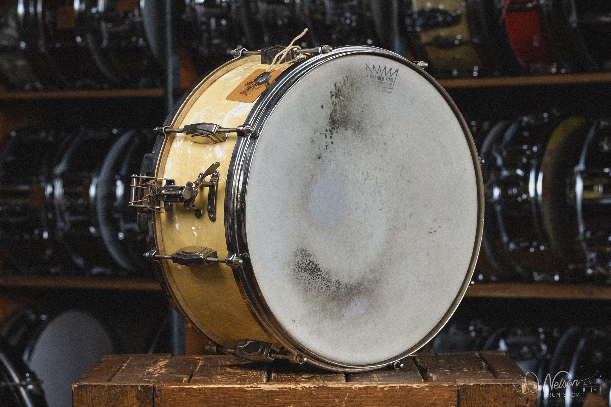 1940's Ludwig & Ludwig 'Standard' in White Marine Pearl- 7x14