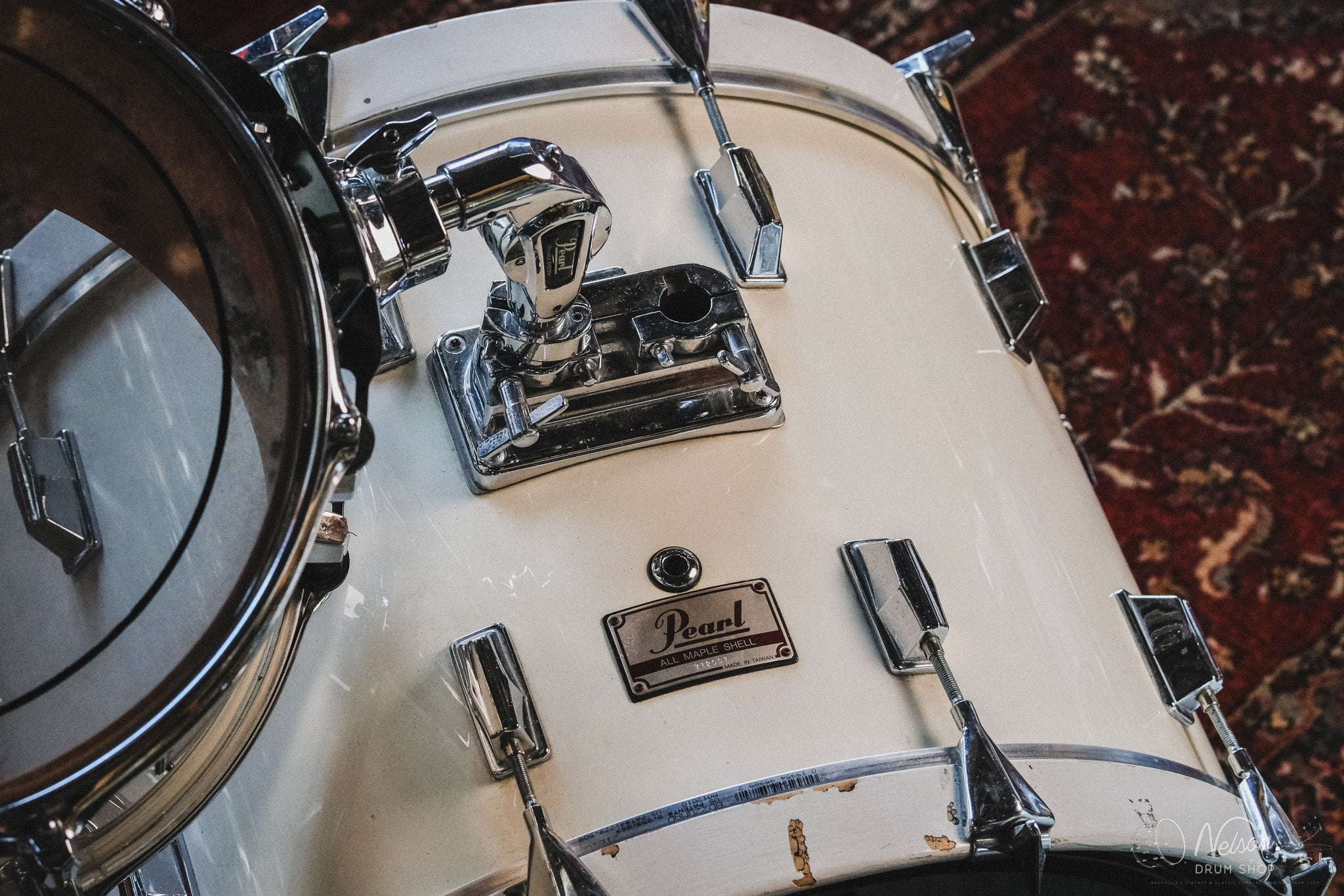 1980s Pearl MLX Maple in Arctic White - 16x22, 9x13, 16x16