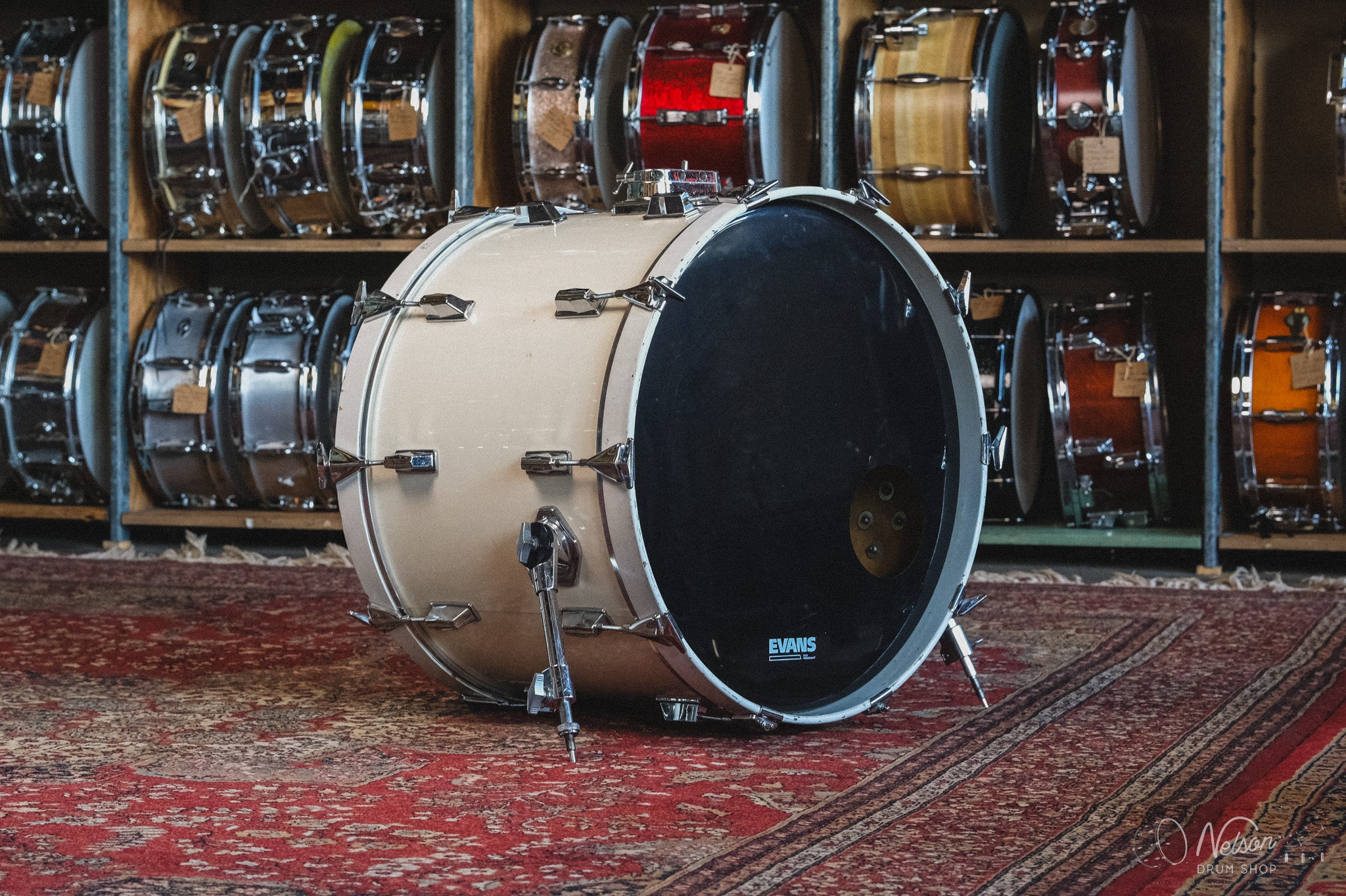 1980s Pearl MLX Maple in Arctic White - 16x22, 9x13, 16x16