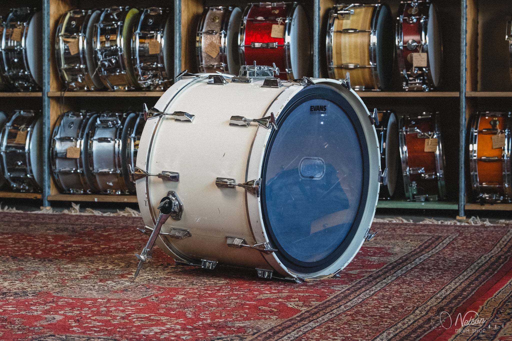 1980s Pearl MLX Maple in Arctic White - 16x22, 9x13, 16x16