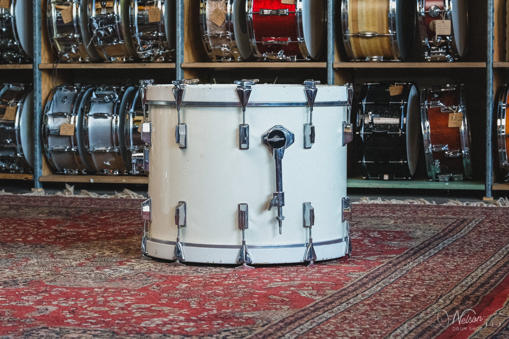 1980s Pearl MLX Maple in Arctic White - 16x22, 9x13, 16x16