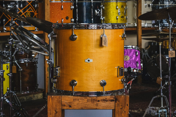 1960s Camco Aristocrat Floor Tom in Lacquer - 16x18