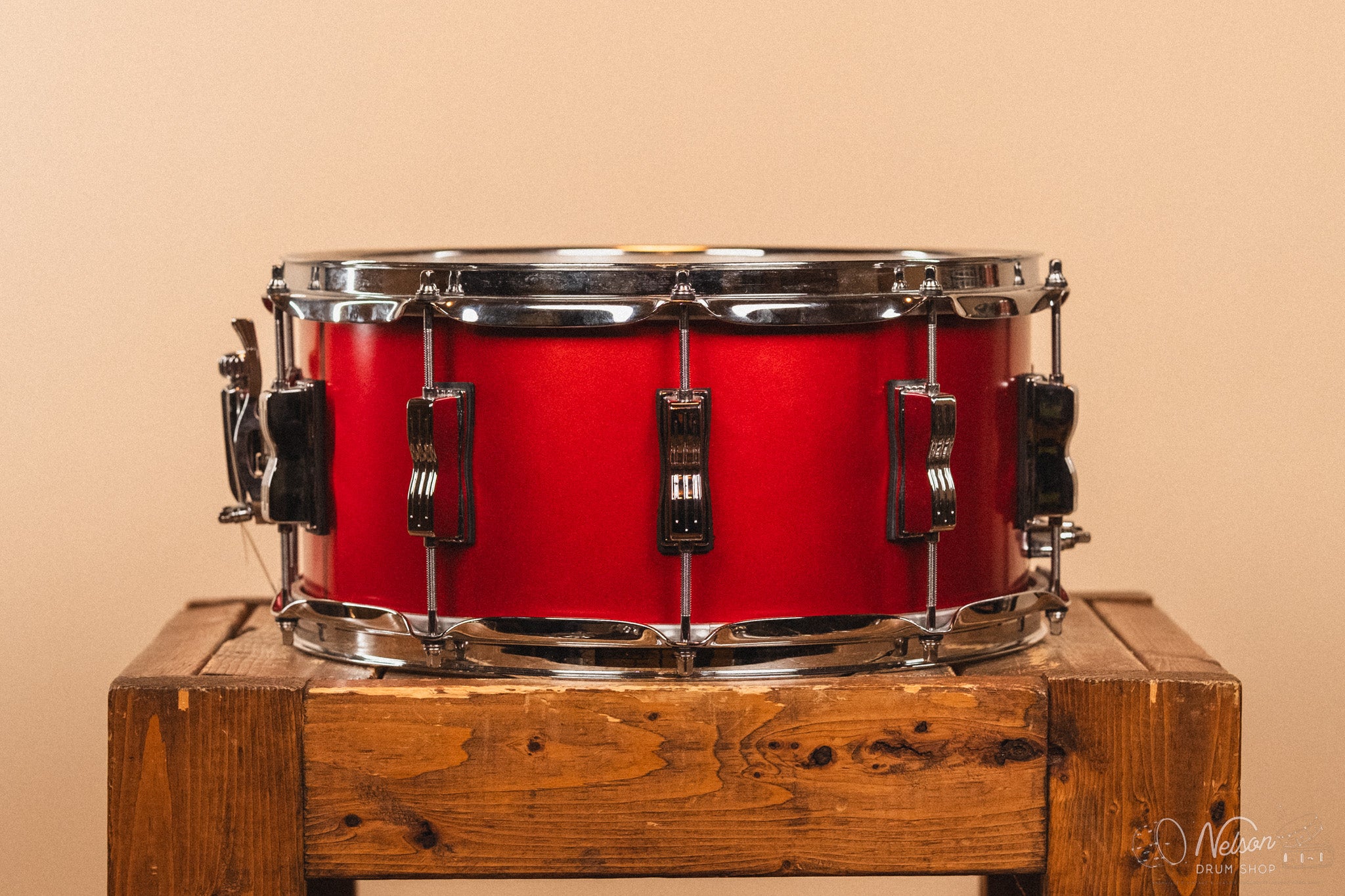 Used Ludwig Classic Maple in Diablo Red - 6.5x14