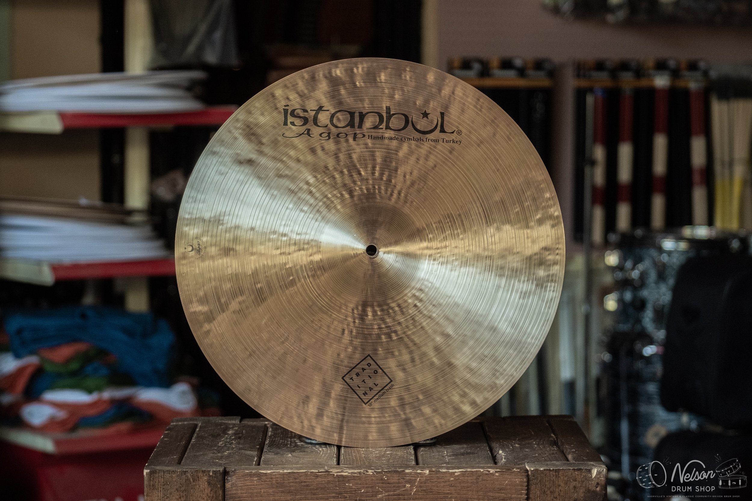 Istanbul Agop Traditional Medium Crash - 18"