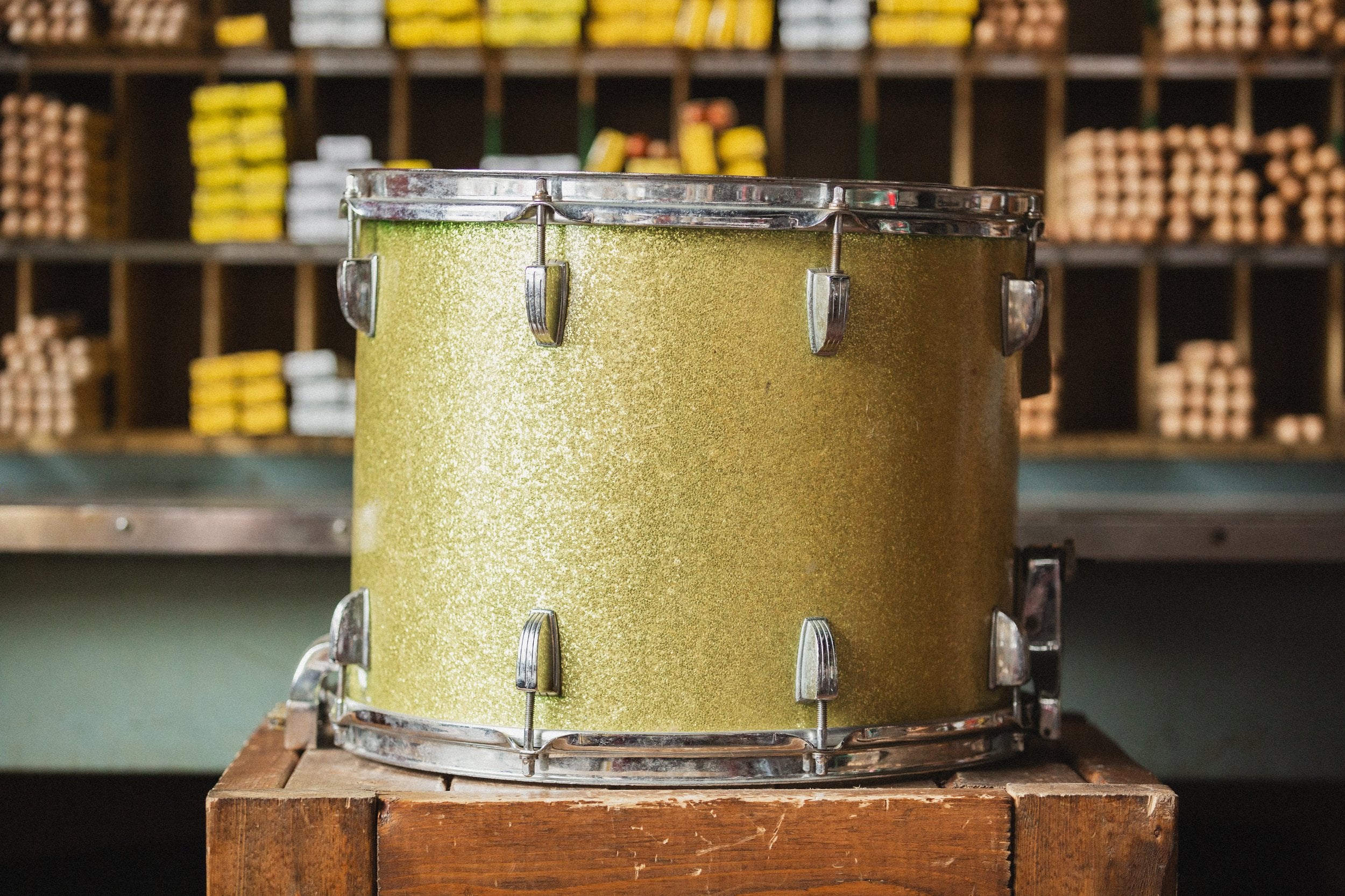 1959 Ludwig Transition Badge Marching Snare in Green Sparkle - 12x15