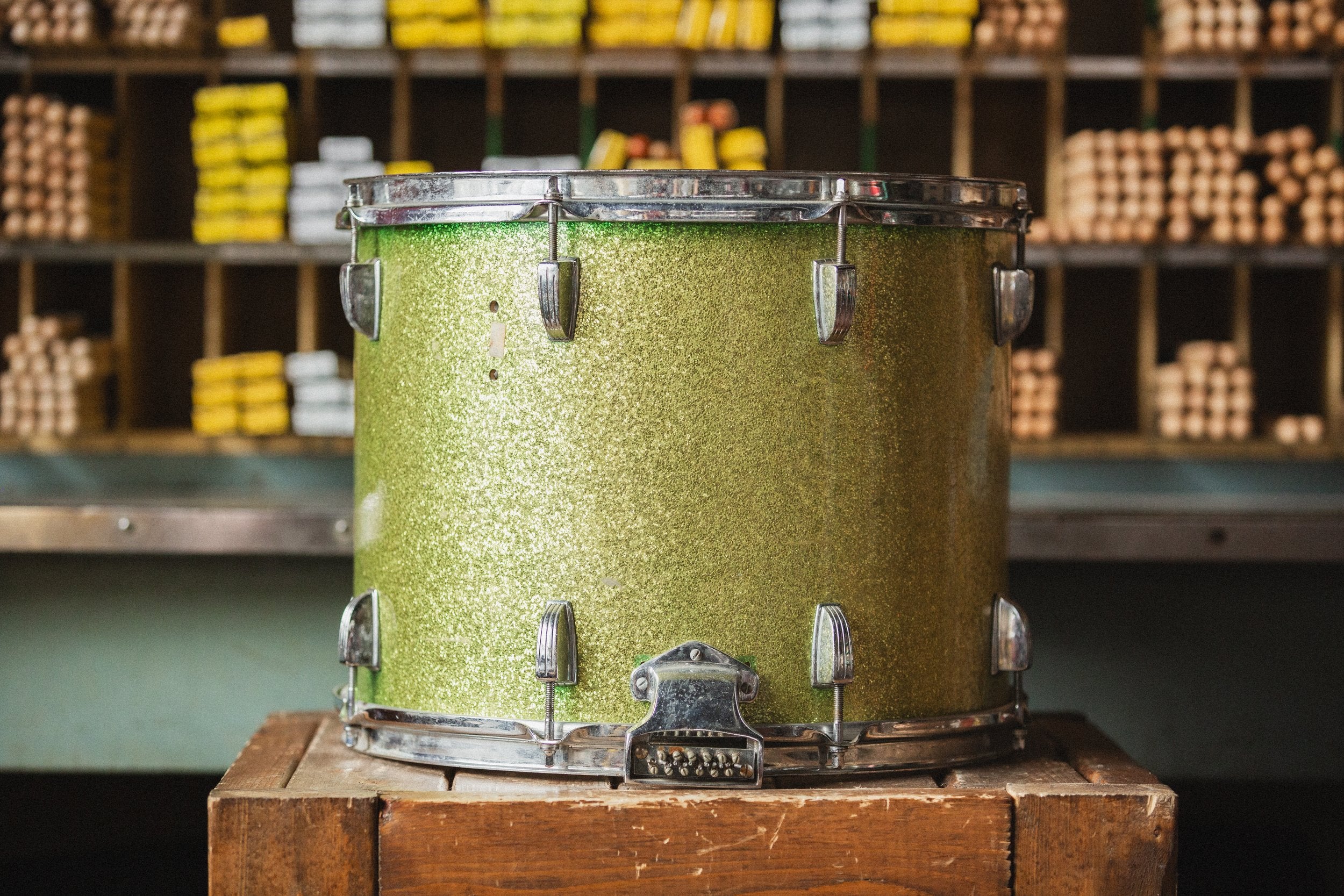 1959 Ludwig Transition Badge Marching Snare in Green Sparkle - 12x15