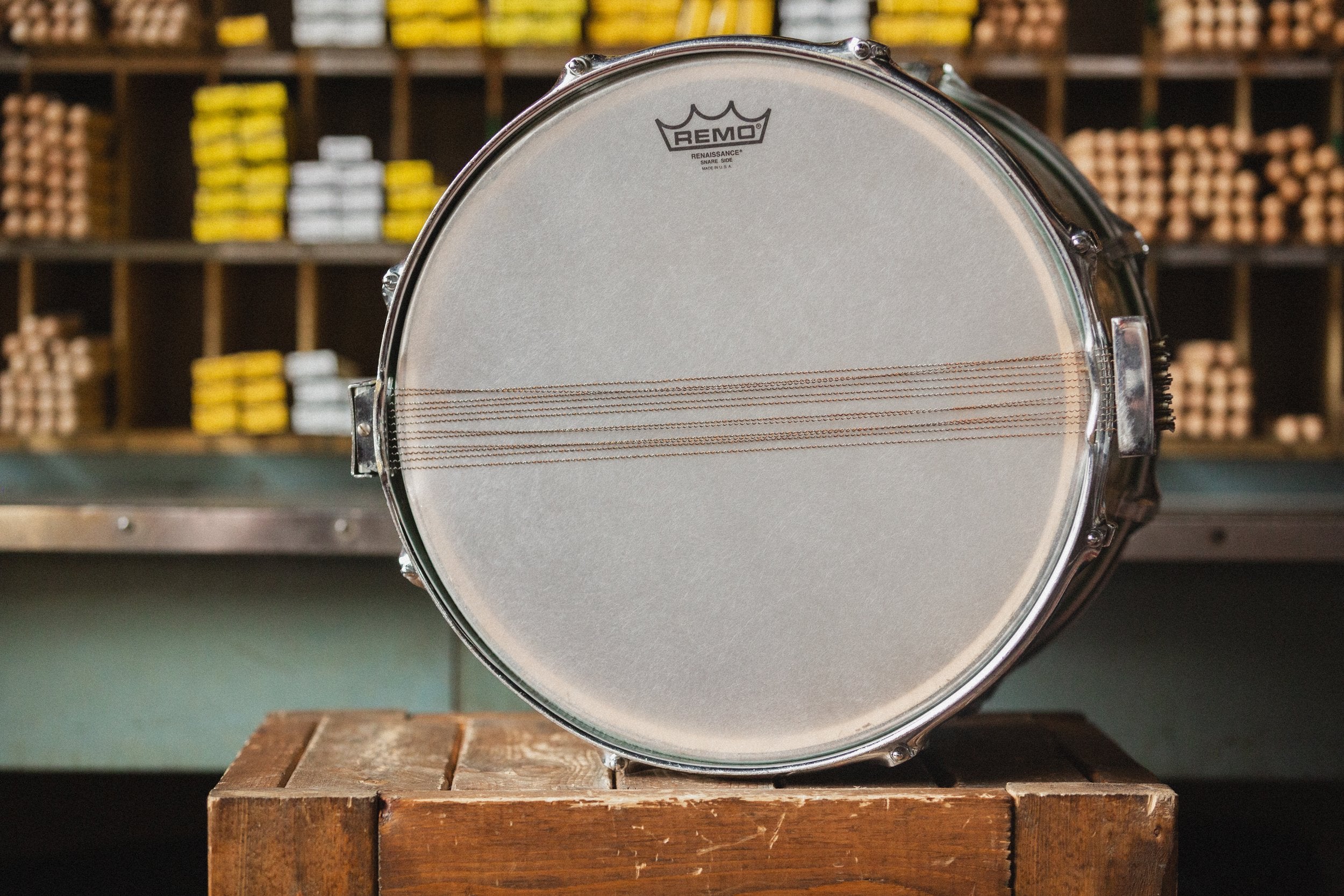 1959 Ludwig Transition Badge Marching Snare in Green Sparkle - 12x15