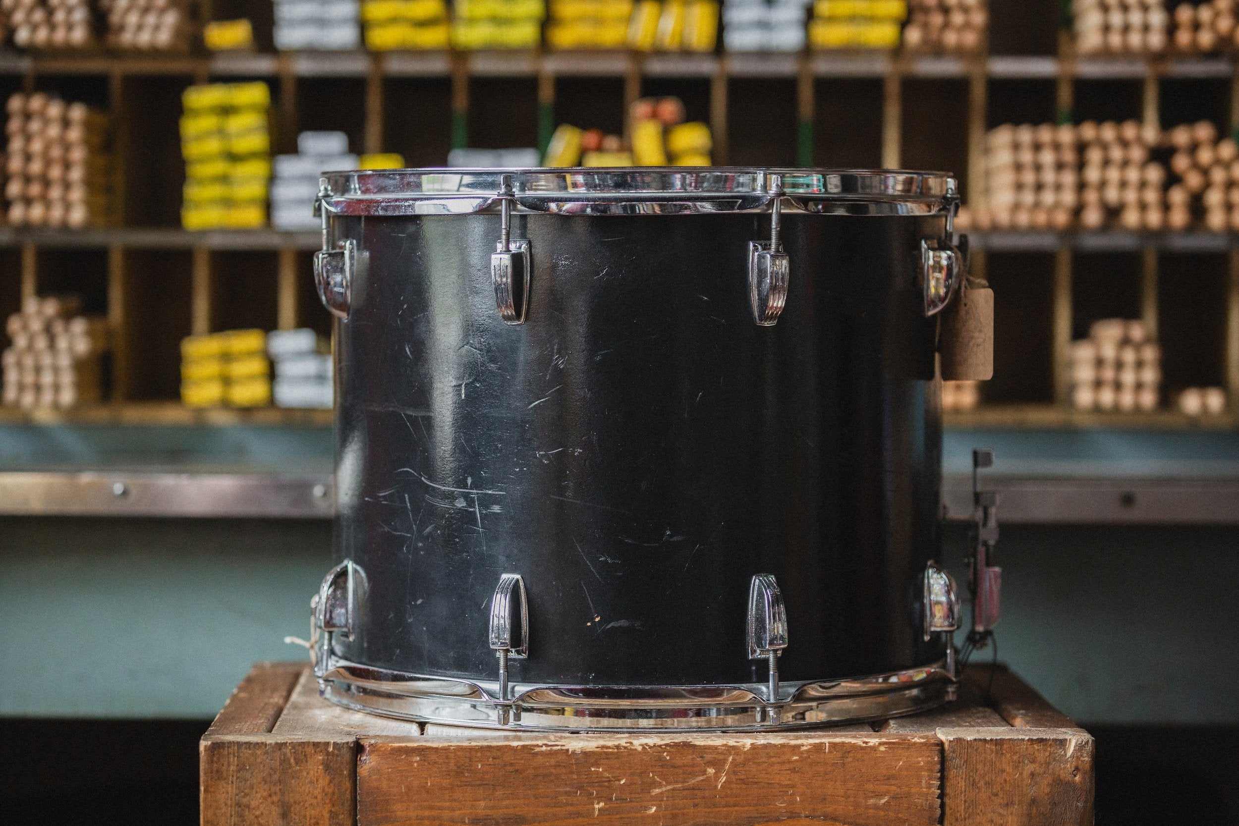 1970s Ludwig Marching Snare in Black Laquer - 12x15