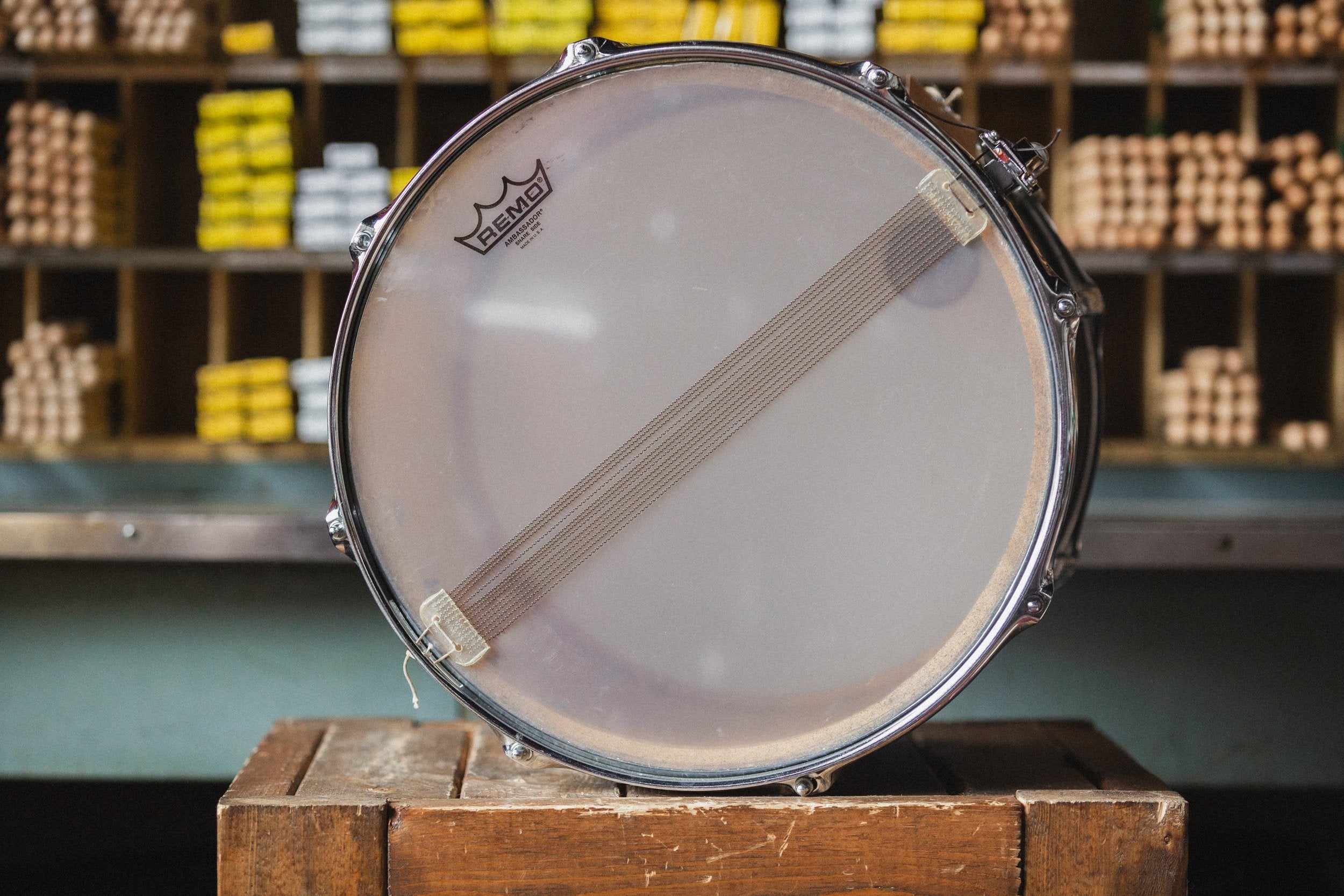 1970s Ludwig Marching Snare in Black Laquer - 12x15