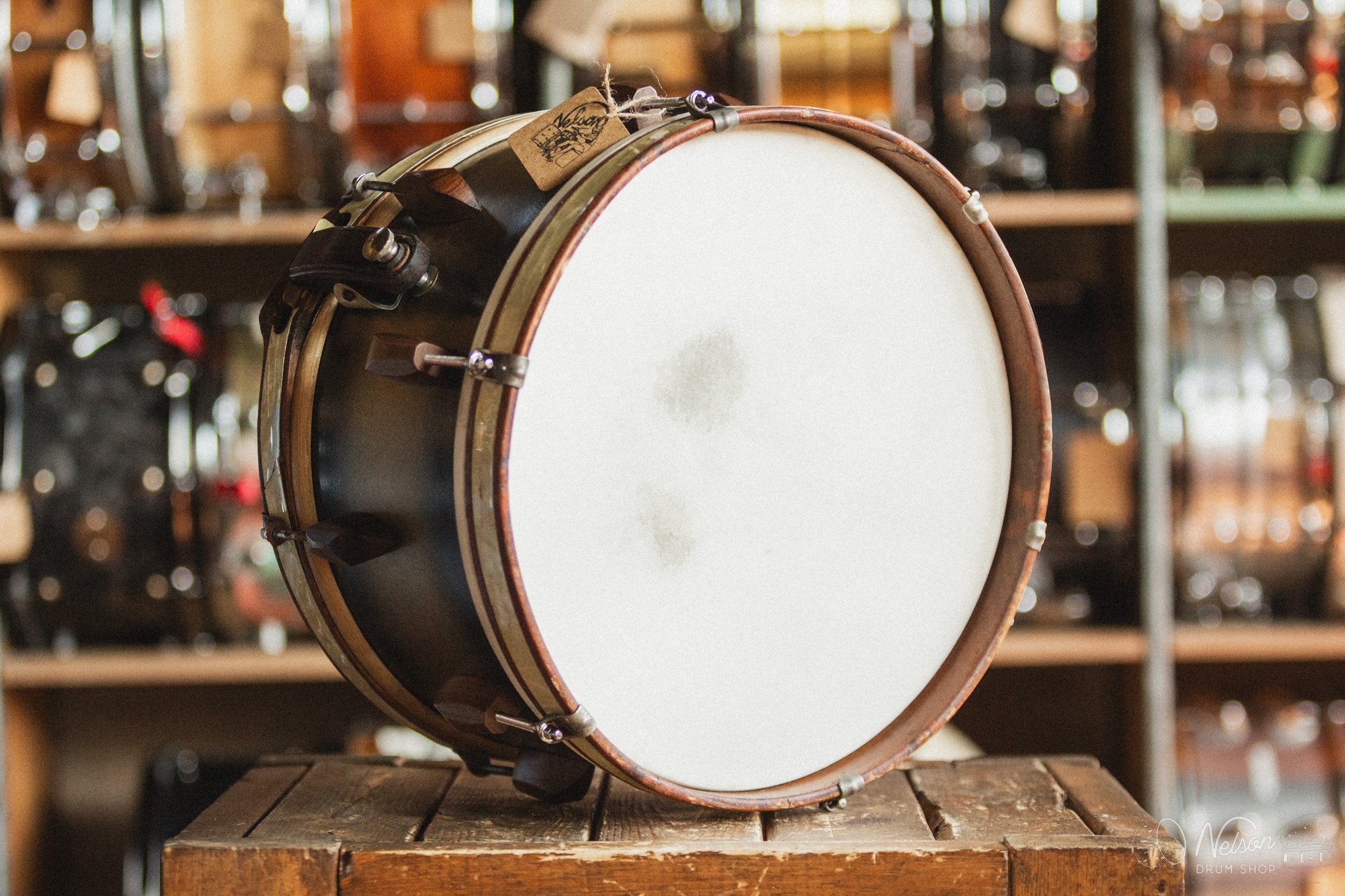 1940s Slingerland Rolling Bomber in Black & Gold - 7x14