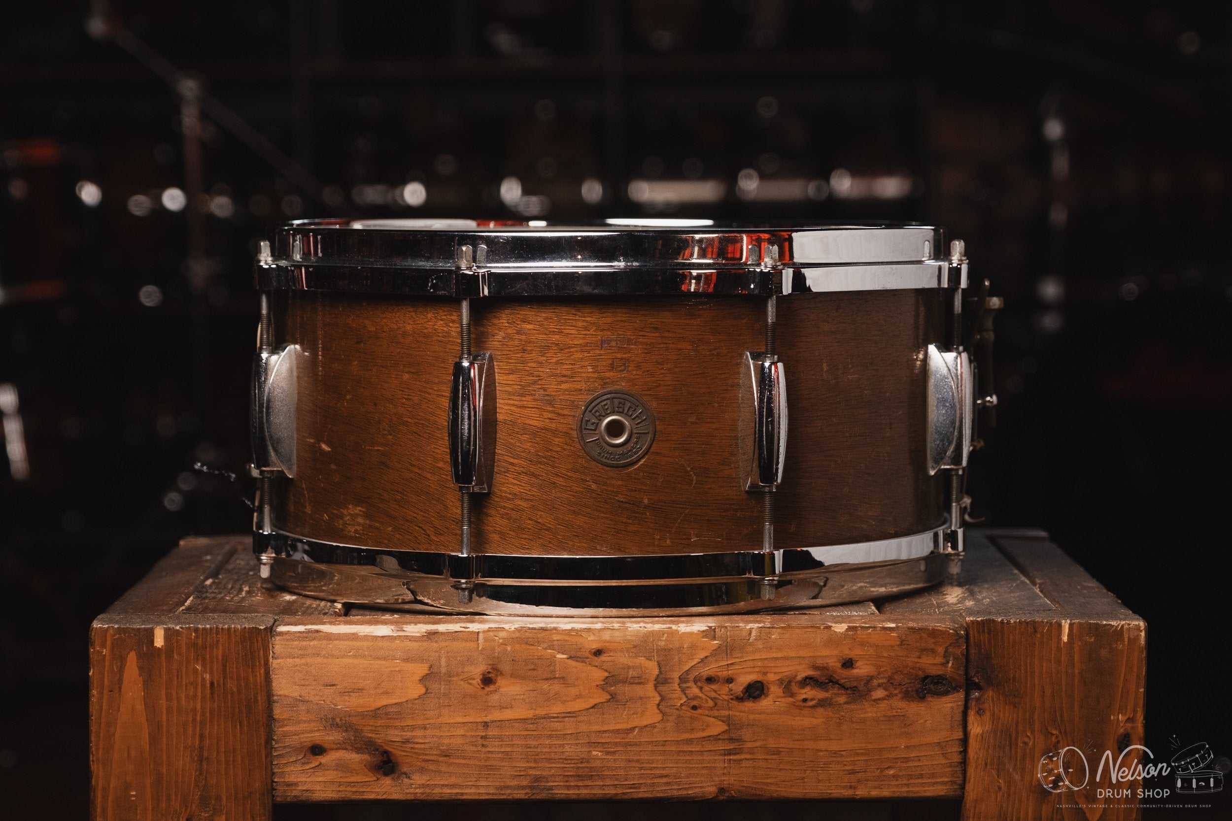 1950s Gretsch Round Badge in Mahogany Stain - 6.5x14