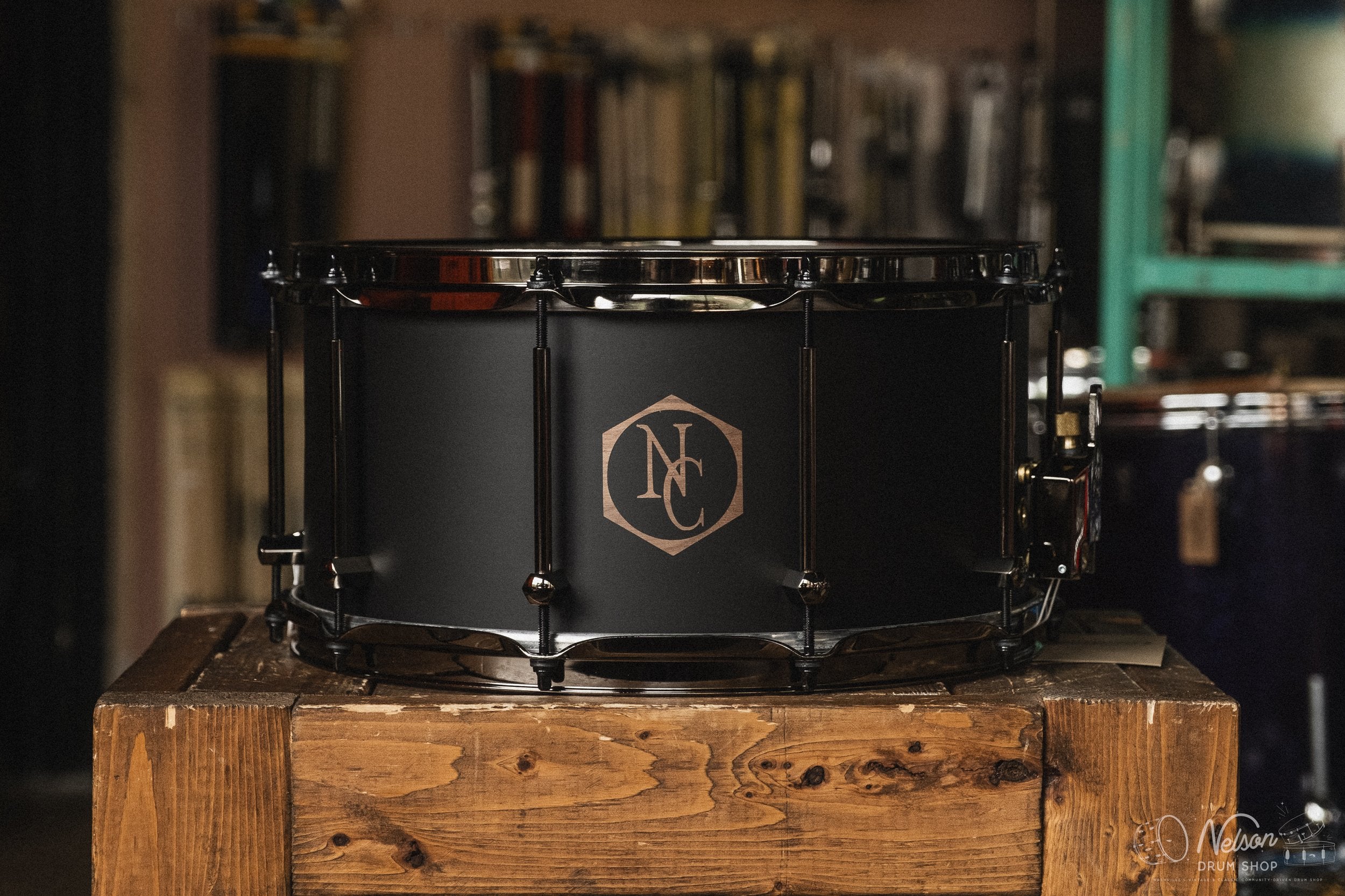 Noble & Cooley Solid Shell Walnut in Black Matte - 7x14